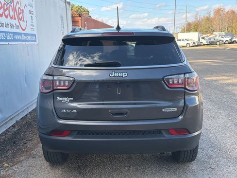 Used 2020 Jeep Compass Latitude w/ Popular Equipment Group image 4