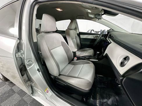 Used 2017 Toyota Corolla LE image 30