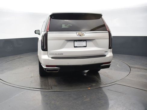 Used 2023 Cadillac Escalade ESV Premium Luxury Platinum w/ Heavy-Duty Trailer Package image 5