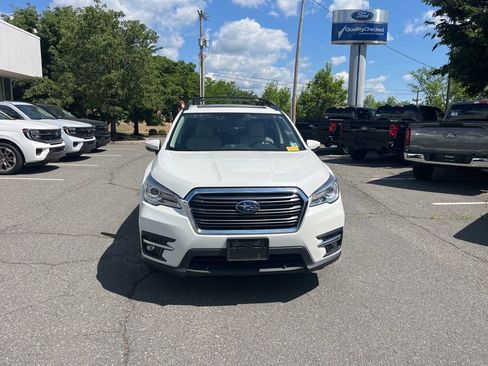 Used 2022 Subaru Ascent Limited w/ Technology Package AWD/4WD image 2
