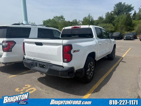 Used 2023 Chevrolet Colorado Z71 w/ Z71 Convenience Package 2 AWD/4WD image 7
