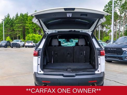 Used 2022 Chevrolet Traverse LT FWD image 7