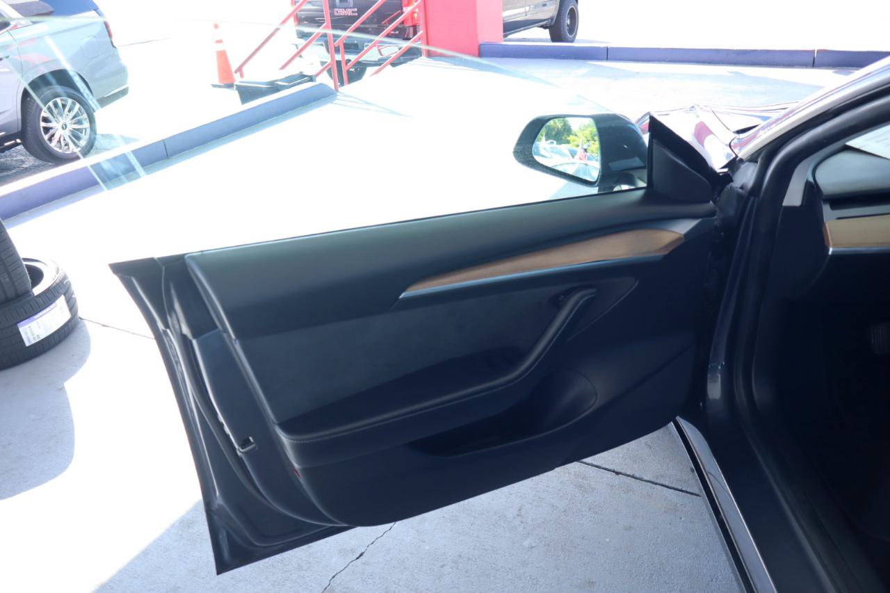 Used 2021 Tesla Model 3 RWD image 12