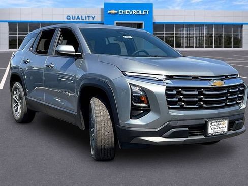 New 2027 Chevrolet Equinox LT w/ Convenience Package II FWD image 1