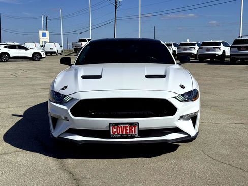 Used 2022 Ford Mustang GT Premium image 4