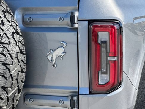 Used 2023 Ford Bronco Badlands AWD/4WD image 27
