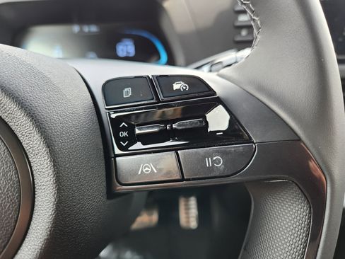 New 2025 Hyundai Elantra Sport image 13