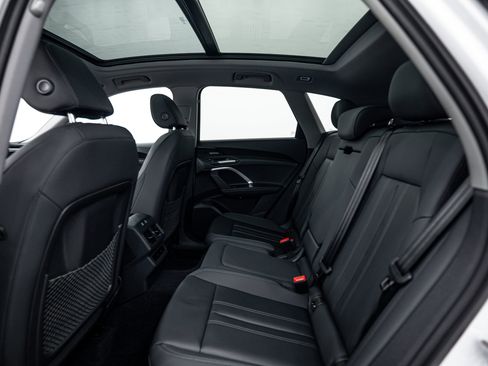 New 2025 Audi Q5 Premium Plus image 18
