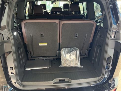 New 2025 Volkswagen ID. Buzz Pro S image 13