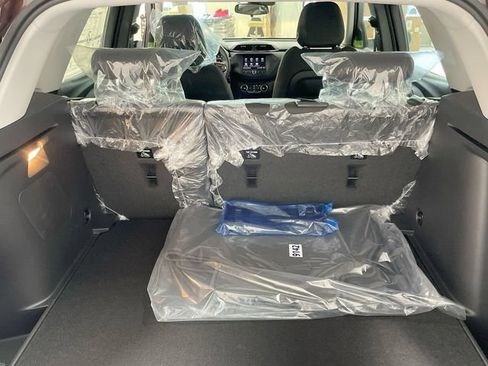 Used 2023 Chevrolet TrailBlazer LS FWD image 22