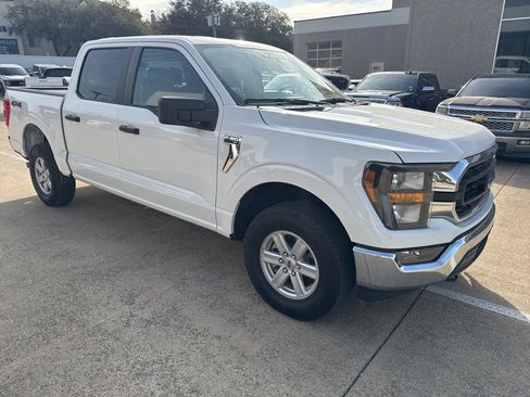 Used 2023 Ford F150 XLT w/ Trailer Tow Package image 9