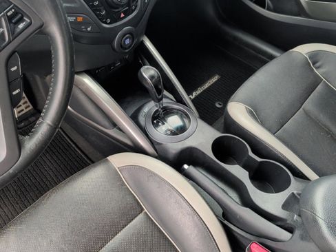 Used 2013 Hyundai Veloster Turbo image 34