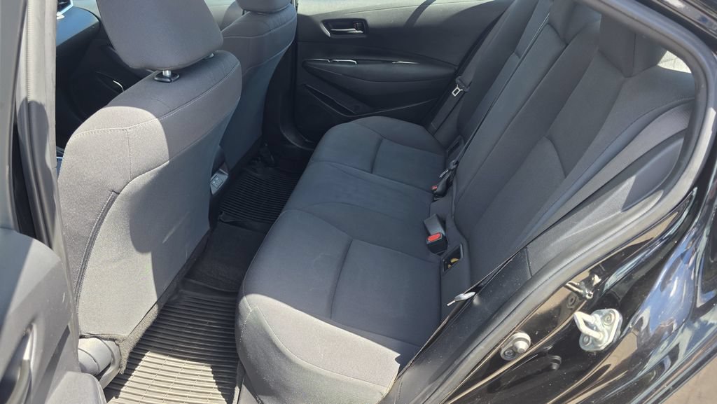 Used 2023 Toyota Corolla LE FWD image 15