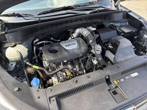 Used 2018 Hyundai Tucson Value AWD/4WD image 16