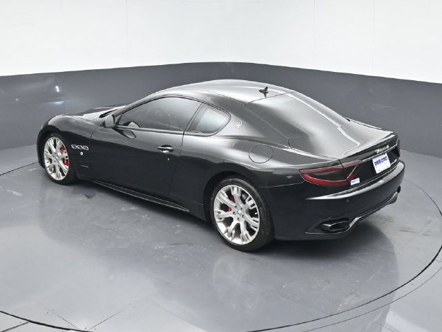 Used 2017 Maserati GranTurismo Sport RWD image 39