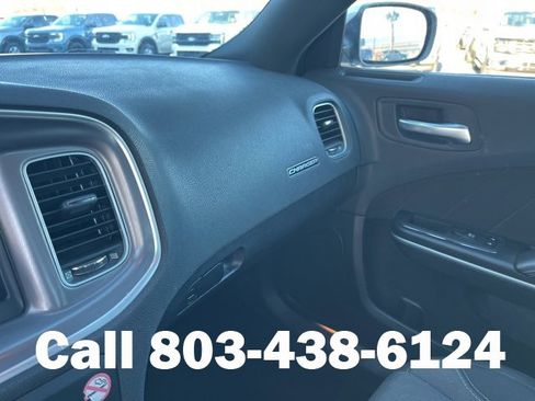 Used 2022 Dodge Charger SXT image 26