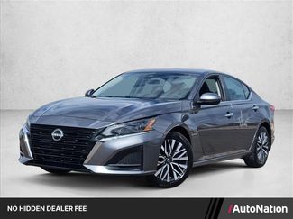 Used 2024 Nissan Altima 2.5 SV w/ SV Premium Package FWD video 1