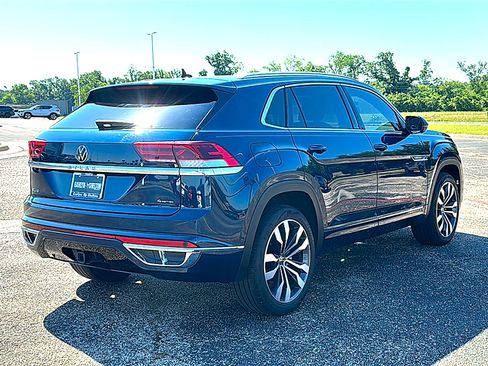 Used 2023 Volkswagen Atlas Cross Sport SEL Premium R-Line AWD/4WD image 8