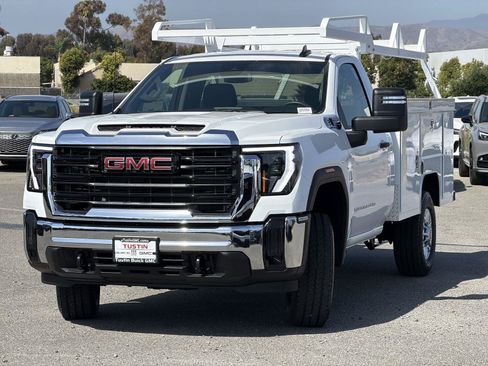 New 2026 GMC Sierra 2500 Pro w/ Convenience Package RWD image 3