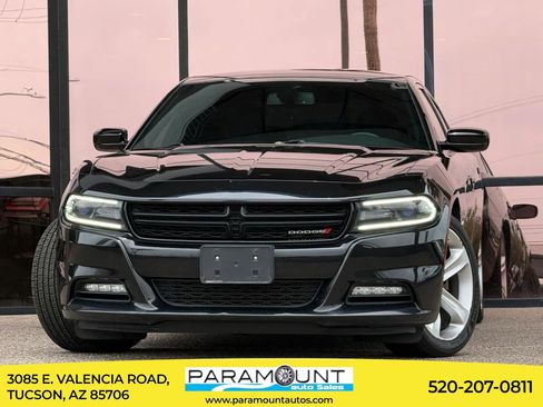 Used 2018 Dodge Charger R/T RWD image 1