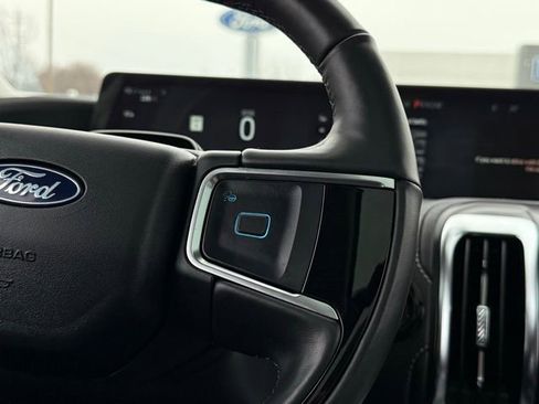 Used 2025 Ford Expedition Max Platinum image 10