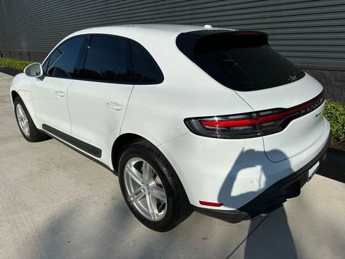 Used 2023 Porsche Macan image 3