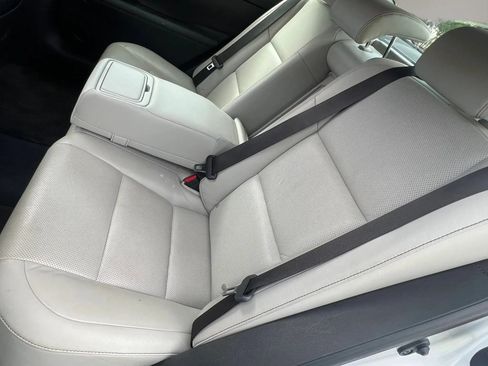 Used 2013 Lexus ES 350 w/ Luxury Pkg FWD image 24