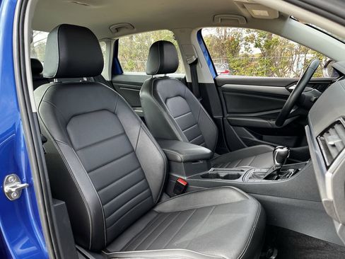 Used 2024 Volkswagen Jetta SE image 24