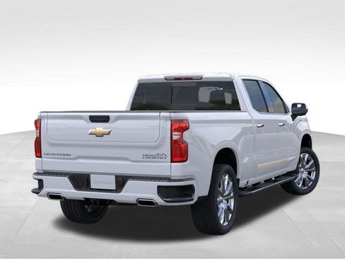 New 2026 Chevrolet Silverado 1500 High Country w/ High Country Premium Package AWD/4WD image 4