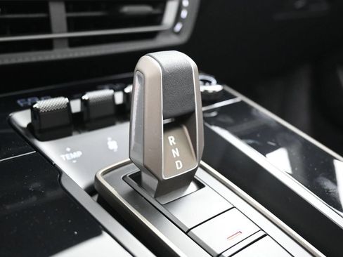 Certified 2025 Porsche 911 Turbo AWD/4WD image 24