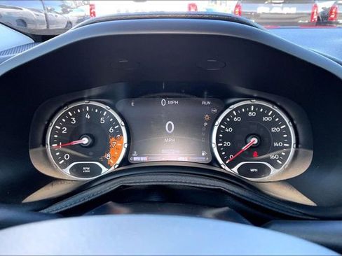 Used 2016 Jeep Renegade Trailhawk AWD/4WD image 22