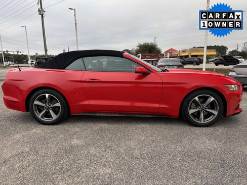 Used 2017 Ford Mustang Convertible w/ Equipment Group 051A image 4