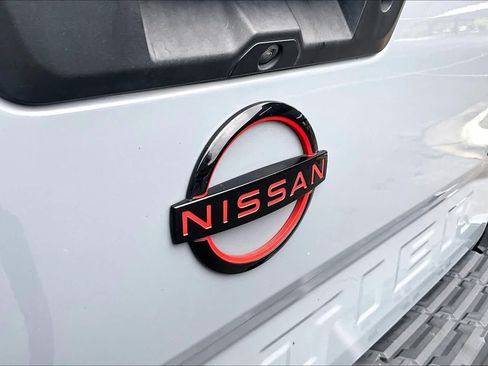 Used 2023 Nissan Frontier Pro-X w/ Pro Convenience Package RWD image 31
