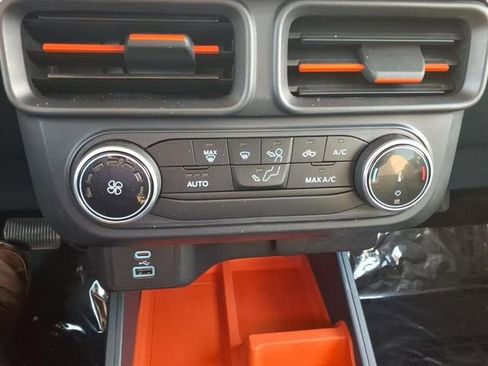 Used 2022 Ford Maverick XLT image 22