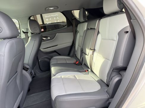 Used 2020 Chevrolet Blazer LT image 15