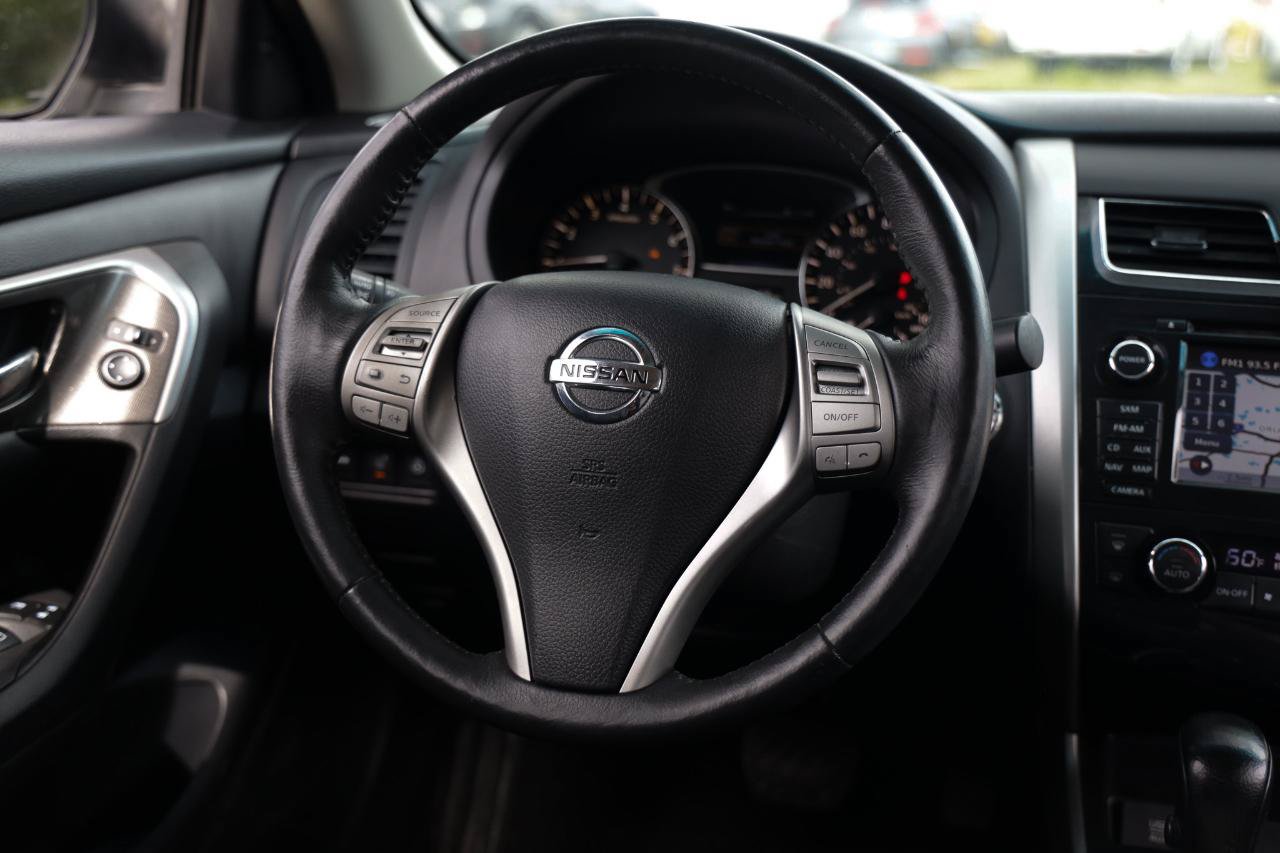 Used 2015 Nissan Altima 2.5 SL w/ Technology Package FWD image 27