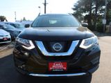Used 2017 Nissan Rogue SV w/ Sun & Sound Touring Package image 2