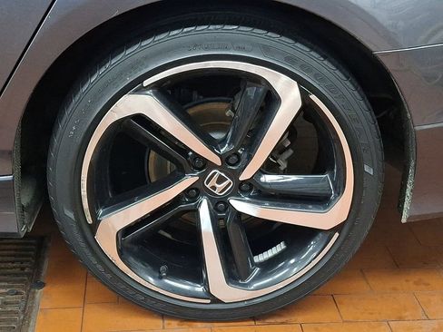 Used 2019 Honda Accord Sport image 6