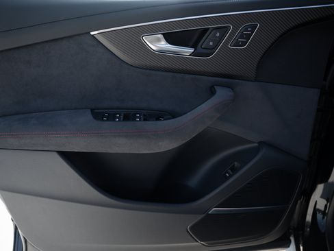 New 2026 Audi RS Q8 performance image 18