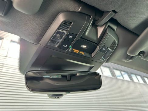 Used 2020 Porsche 911 Carrera image 31