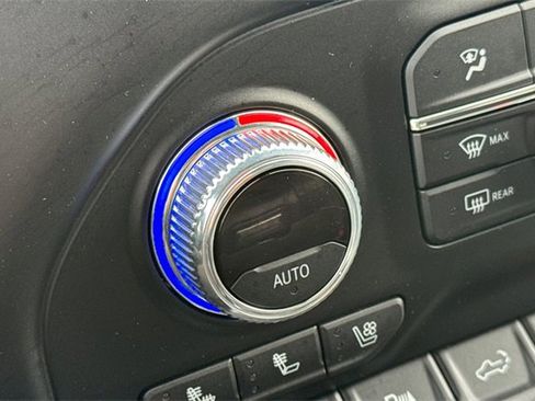 Used 2021 GMC Sierra 2500 Denali w/ Denali Ultimate Package image 29