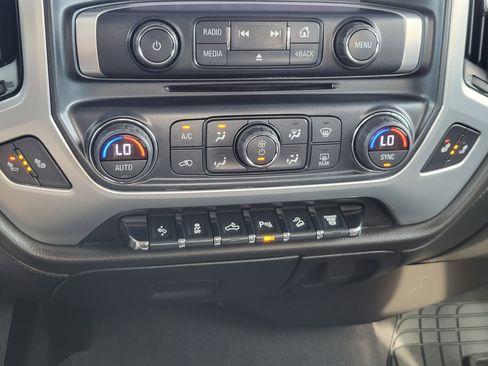 Certified 2019 GMC Sierra 2500 SLT w/ Duramax Plus Package AWD/4WD image 17