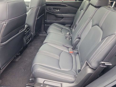 Certified 2023 Honda Pilot Touring image 32