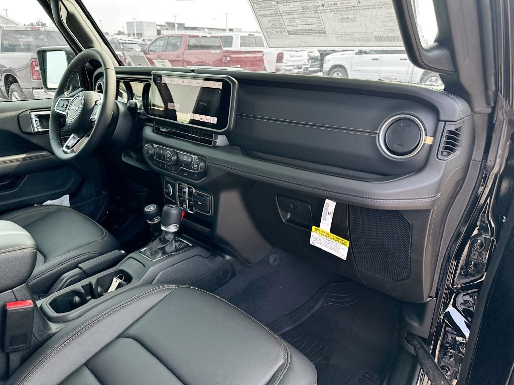 New 2026 Jeep Wrangler Unlimited Sahara AWD/4WD image 35
