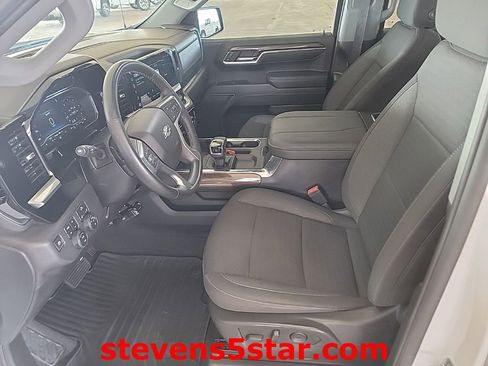 Used 2023 Chevrolet Silverado 1500 RST w/ Z71 Off-Road Package AWD/4WD image 2