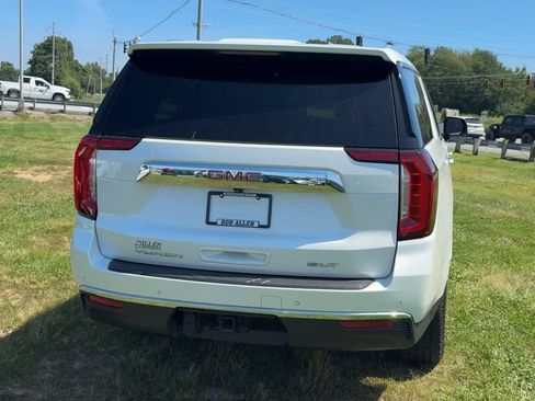 Used 2023 GMC Yukon XL SLT w/ SLT Luxury Package AWD/4WD image 6
