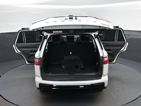 Used 2026 Toyota Sequoia Platinum AWD/4WD image 44
