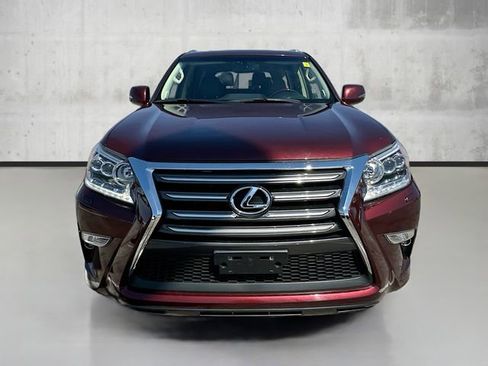 Used 2017 Lexus GX 460 image 2