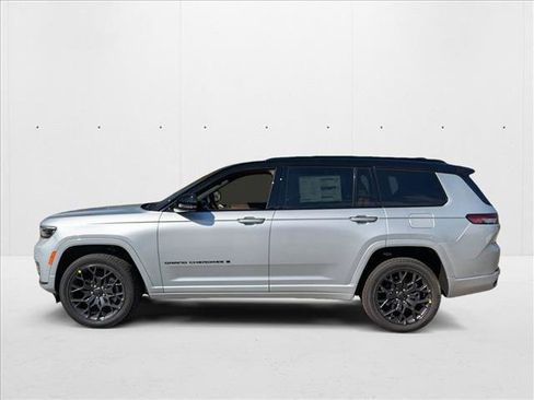 New 2025 Jeep Grand Cherokee L Summit w/ Obsidian Package image 5