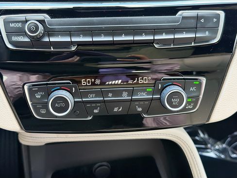 Used 2022 BMW X2 xDrive28i w/ Convenience Package AWD/4WD image 35